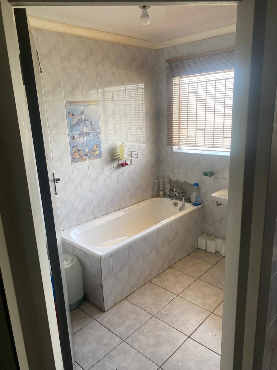 2 Bedroom Property for Sale in Lakeview Free State